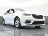 Thumbnail of 2022 Bright White Clearcoat Chrysler Pacifica