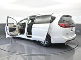 Thumbnail of 2022 Bright White Clearcoat Chrysler Pacifica