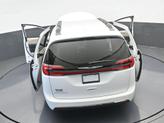 Thumbnail of 2022 Bright White Clearcoat Chrysler Pacifica