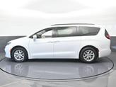 Thumbnail of 2022 Bright White Clearcoat Chrysler Pacifica