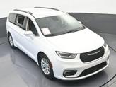 Thumbnail of 2022 Bright White Clearcoat Chrysler Pacifica