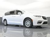 Thumbnail of 2022 Bright White Clearcoat Chrysler Pacifica