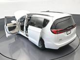 Thumbnail of 2022 Bright White Clearcoat Chrysler Pacifica