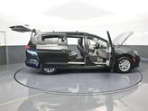 Thumbnail of 2022 Brilliant Black Crystal Pearlcoat Chrysler Pacifica
