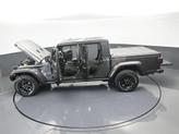 Thumbnail of 2021 Granite Crystal Clearcoat Metallic Jeep Gladiator
