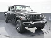 Thumbnail of 2025 Black Clearcoat Jeep Gladiator