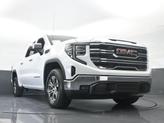 Thumbnail of 2024 Summit White GMC Sierra 1500