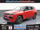 Photo of 2023 Redline Pearlcoat Jeep Compass