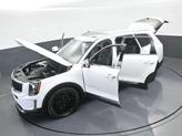 Thumbnail of 2022 Glacial White Pearl Kia Telluride