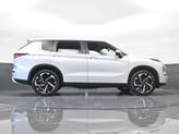 Thumbnail of 2023 White Diamond Mitsubishi Outlander