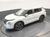 Thumbnail of 2023 White Diamond Mitsubishi Outlander