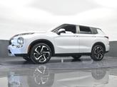 Thumbnail of 2023 White Diamond Mitsubishi Outlander