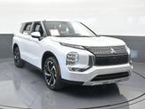 Thumbnail of 2023 White Diamond Mitsubishi Outlander