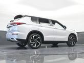 Thumbnail of 2023 White Diamond Mitsubishi Outlander