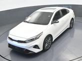 Thumbnail of 2022 Snow White Pearl Kia Forte