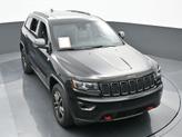 Thumbnail of 2020 Diamond Black Jeep Grand Cherokee