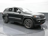 Thumbnail of 2020 Diamond Black Jeep Grand Cherokee