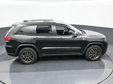 Thumbnail of 2020 Diamond Black Jeep Grand Cherokee