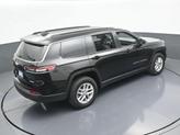 Thumbnail of 2024 Diamond Black Jeep Grand Cherokee L