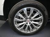 Thumbnail of 2022 White Frost Tri-Coat GMC Yukon XL