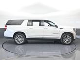 Thumbnail of 2022 White Frost Tri-Coat GMC Yukon XL