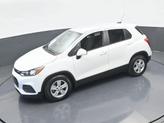 Thumbnail of 2022 Summit White Chevrolet Trax
