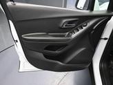 Thumbnail of 2022 Summit White Chevrolet Trax