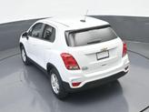 Thumbnail of 2022 Summit White Chevrolet Trax