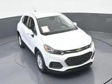 Thumbnail of 2022 Summit White Chevrolet Trax