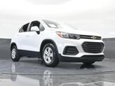 Thumbnail of 2022 Summit White Chevrolet Trax