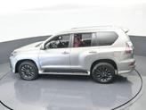 Thumbnail of 2021 Starfire Pearl Lexus GX 460