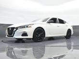 Thumbnail of 2021 Glacier White Nissan Altima