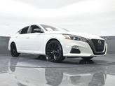 Thumbnail of 2021 Glacier White Nissan Altima