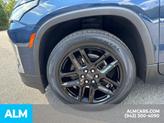 Thumbnail of 2022 Northsky Blue Metallic Chevrolet Traverse