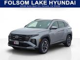 Photo of 2025 Shimmering Silver Hyundai TUCSON Hybrid