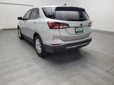 Thumbnail of 2022 Silver Ice Metallic Chevrolet Equinox