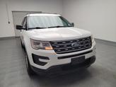 Thumbnail of 2017 Oxford White Ford Explorer