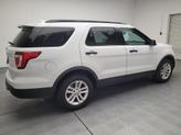 Thumbnail of 2017 Oxford White Ford Explorer
