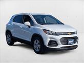 Thumbnail of 2019 Summit White Chevrolet Trax