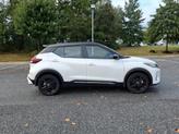 Thumbnail of 2024 Aspen White Tricoat/Super Black Nissan Kicks