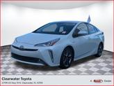 Photo of 2022 White Toyota Prius