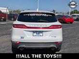 Thumbnail of 2016 White Platinum Metallic Tri-Coat Lincoln MKC
