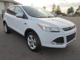Photo of 2015 White Ford Escape