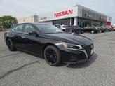 Photo of 2025 Super Black Nissan Altima