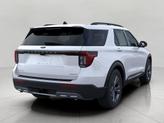 Thumbnail of 2025 Space White Metallic Ford Explorer