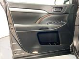 Thumbnail of 2019 Midnight Black Metallic Toyota Highlander