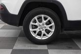 Thumbnail of 2015 Bright White Jeep Cherokee