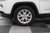 Thumbnail of 2015 Bright White Jeep Cherokee