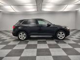 Thumbnail of 2018 Mythos Black Metallic Audi Q5
