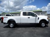 Thumbnail of 2017 Oxford White Ford F-250
